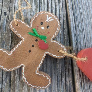 Gingerbread Garland and Valentine Bear Bundle Set